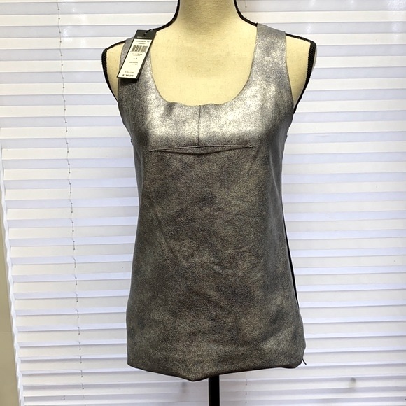 BCBGMaxAzria Tops - NWT BCBGMaxazria Madrah Silver Blossom Top